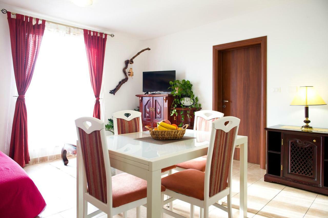 Apartma Seca Portoroz Exterior photo